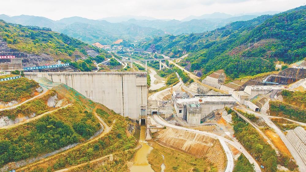 泉州白濑水利枢纽工程大坝浇筑进入施工高峰阶段