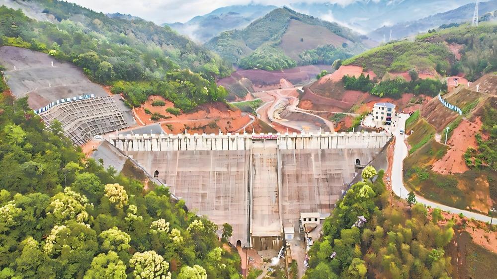 杨梅林水库下闸蓄水