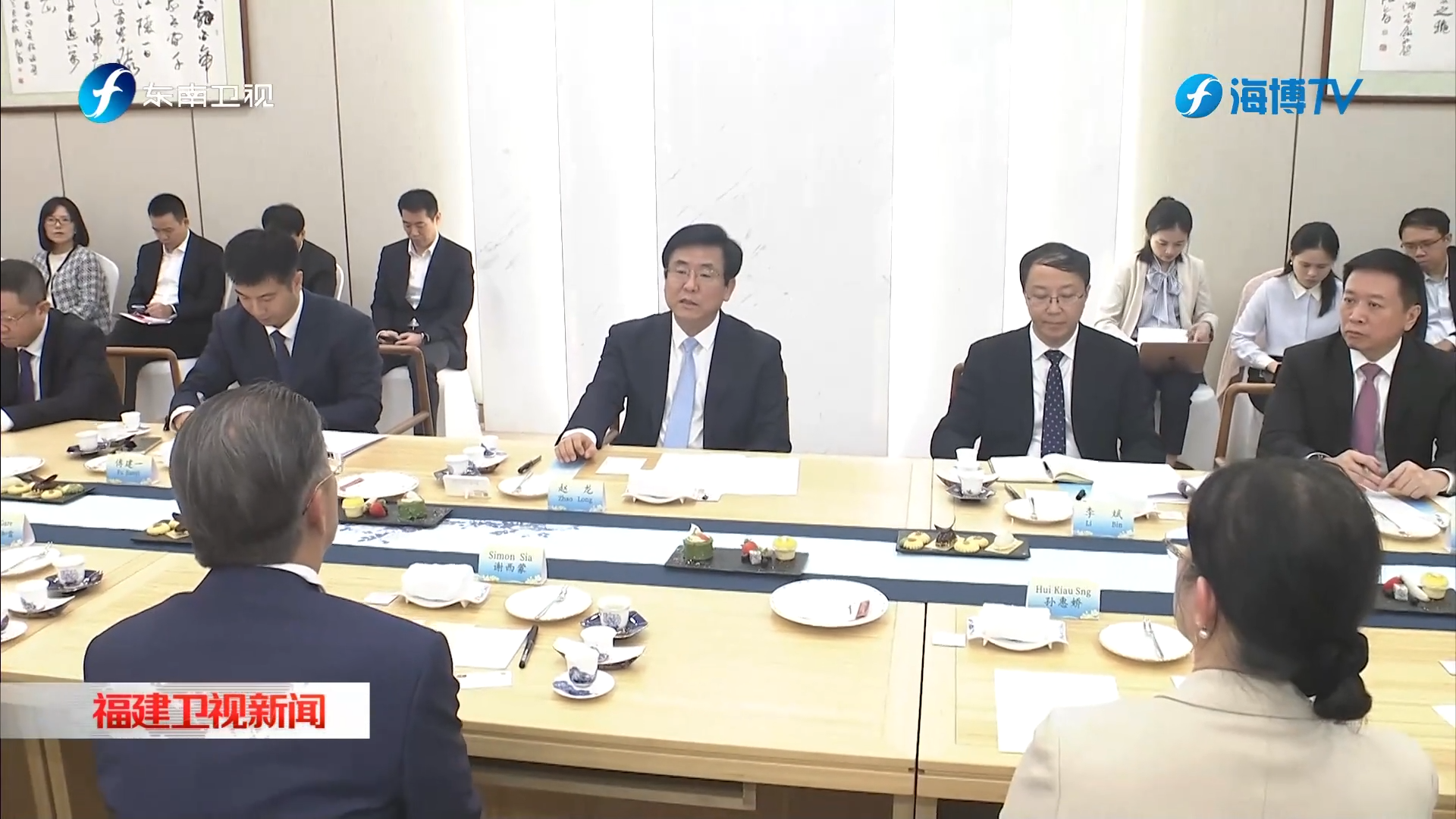 赵龙会见巴布亚新几内亚东高地省省长谢西蒙